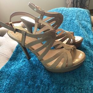 Jessica Simpson open toe beige/nude heels size 8.5